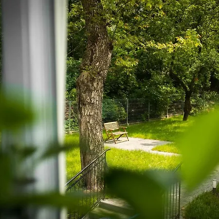Comfort Dekerta Apartment Krakow